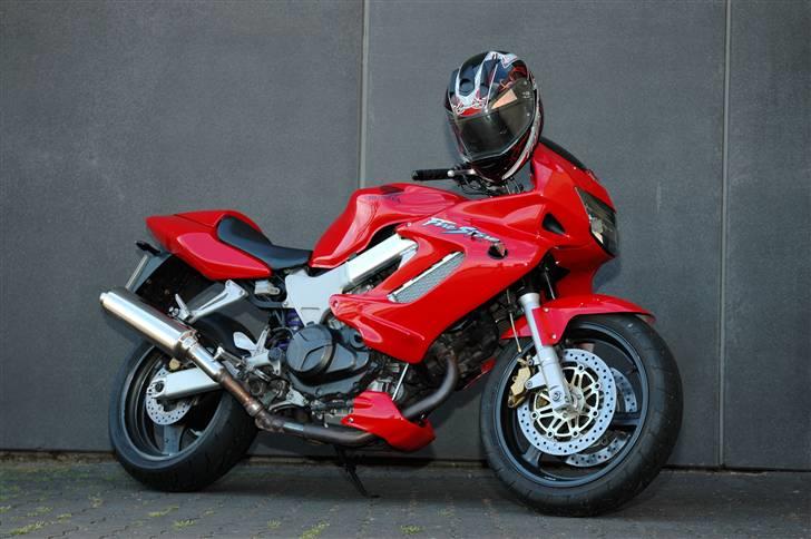 Honda VTR 1000 F SC36 FIRESTORM billede 8