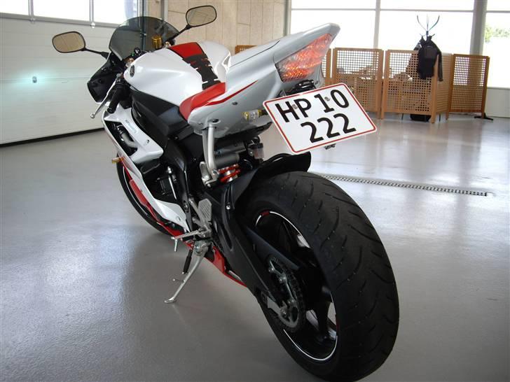 Yamaha YZF-R6 SOLGT - Fik et godt nummer på pladen.. :-) billede 6