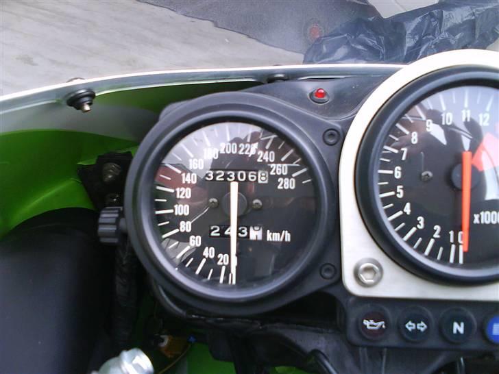 Kawasaki zx7r billede 3