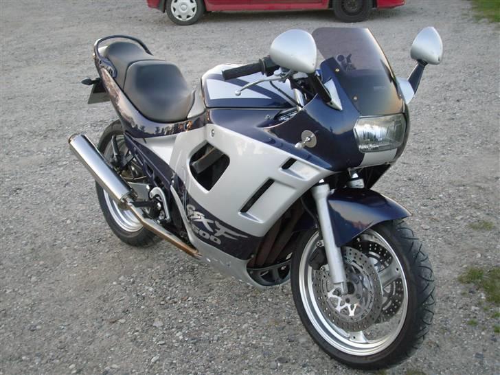 Suzuki GSX 600 F billede 1