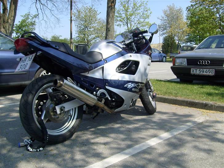 Suzuki GSX 600 F billede 6
