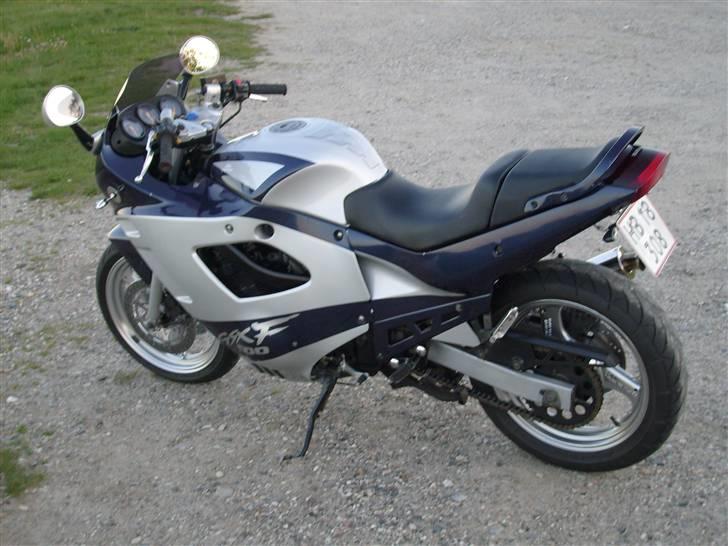 Suzuki GSX 600 F billede 9