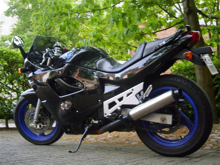 Suzuki GSX 600F billede 1