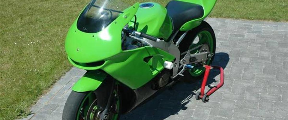 Kawasaki ZX6R Baneracer 1998 Min første baneracer ) Øn...