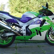 Kawasaki ZX9R