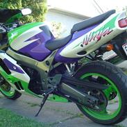 Kawasaki ZX9R