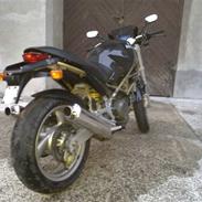 Ducati Monster 750(solgt)