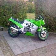 Kawasaki GPZ 600 R (Solgt)