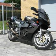 Kawasaki ZX9R