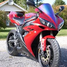 Yamaha R1