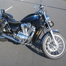 Suzuki VS 750 Intruder *solgt*