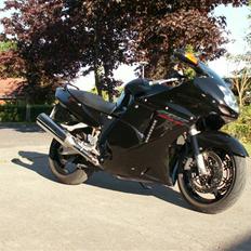 Honda cbr 1100 blackbird solgt