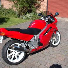 Honda VFR 750 F