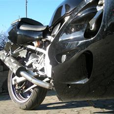 Suzuki gsx-r 400 solgt