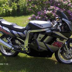 Suzuki gsxr 1100   SOLGT