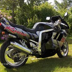 Suzuki gsxr 1100   SOLGT