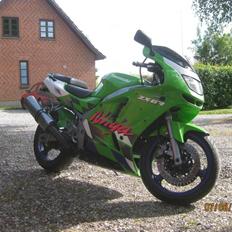 Kawasaki zx6r