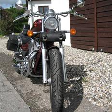 Suzuki Intruder VS 700