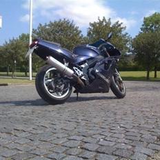 Kawasaki ZXR750