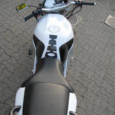 Yamaha FZR 1000
