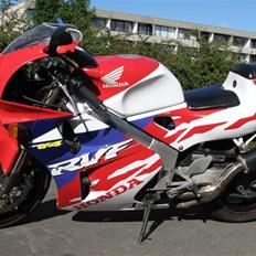 Honda RVF400 NC35 
