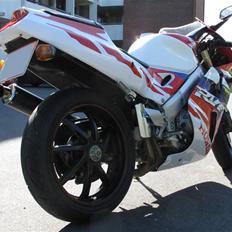 Honda RVF400 NC35 