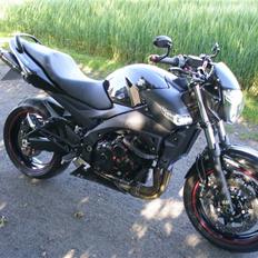 Suzuki GSR 600 AK8 ---SOLGT---