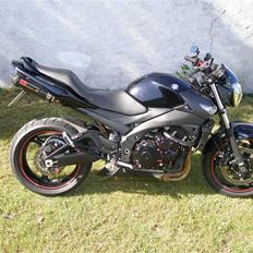 Suzuki GSR 600 AK8 ---SOLGT---