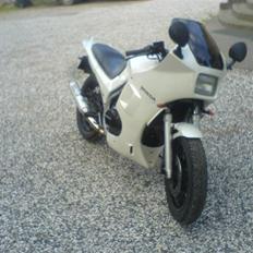 Honda vf 500 f2 totalskadet genopbygget solgt