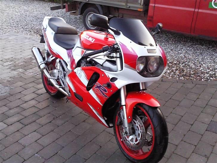 Suzuki GSX-R 750 WP SOLGT billede 1