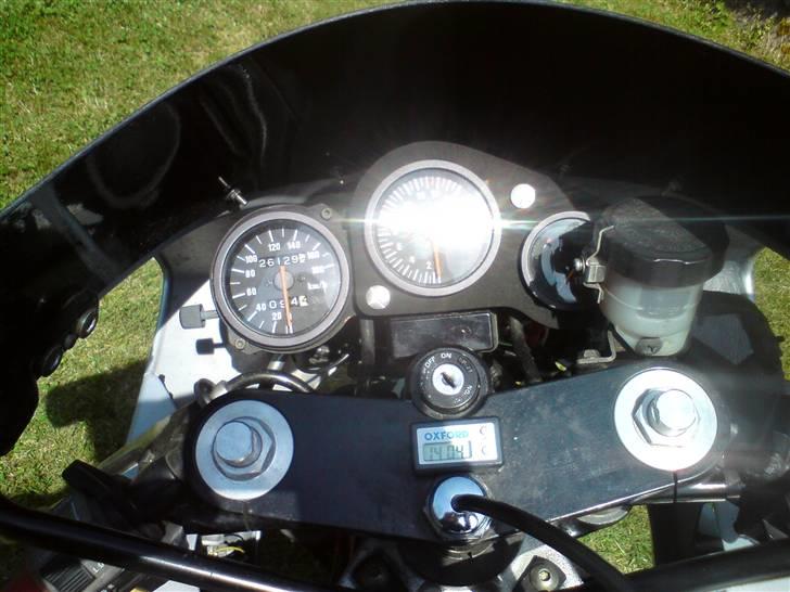 Suzuki GSXR 400R billede 14