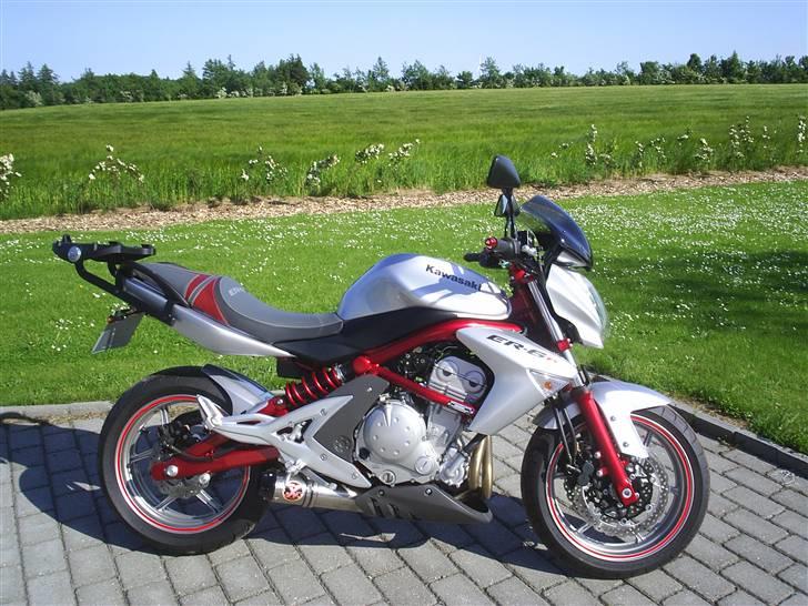 Kawasaki ER 6 N - Konens ny erhvervelse... billede 1