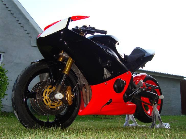 Kawasaki ZX6RR Baneged!!! SOLGT billede 5