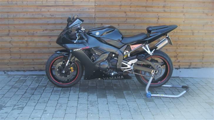 Yamaha R1  billede 14
