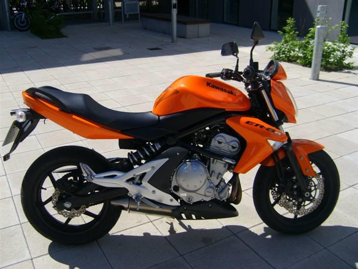 Kawasaki ER 6N billede 6