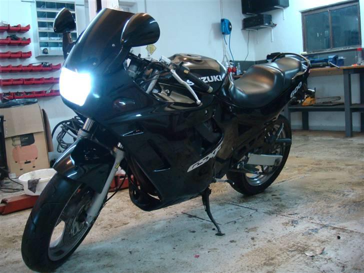 Suzuki GSX 600 F billede 4