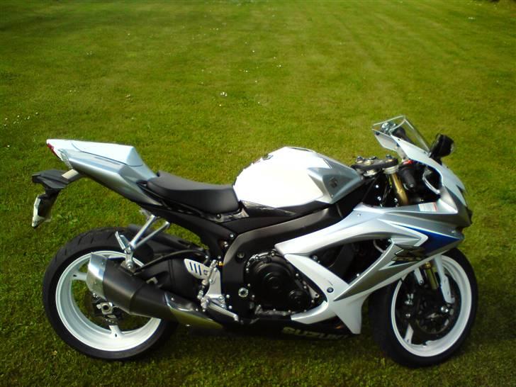 Suzuki GSXR600K8 SOLGT billede 1