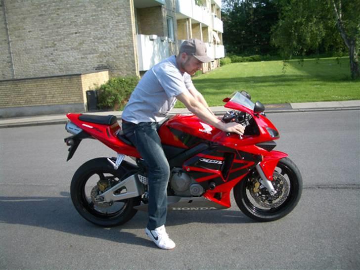 Honda CBR 600 RR billede 2