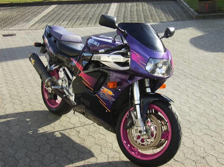 Suzuki gsxr 750w billede 1