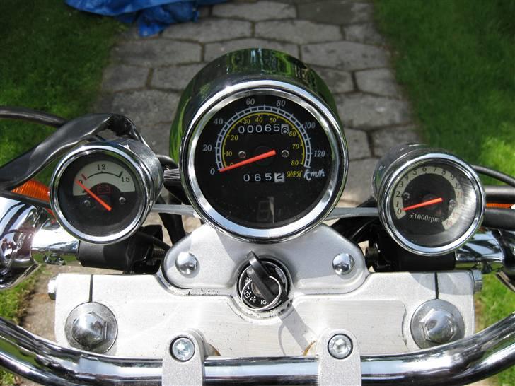 Dorton XT 250-16 - Styret set tæt på. billede 13