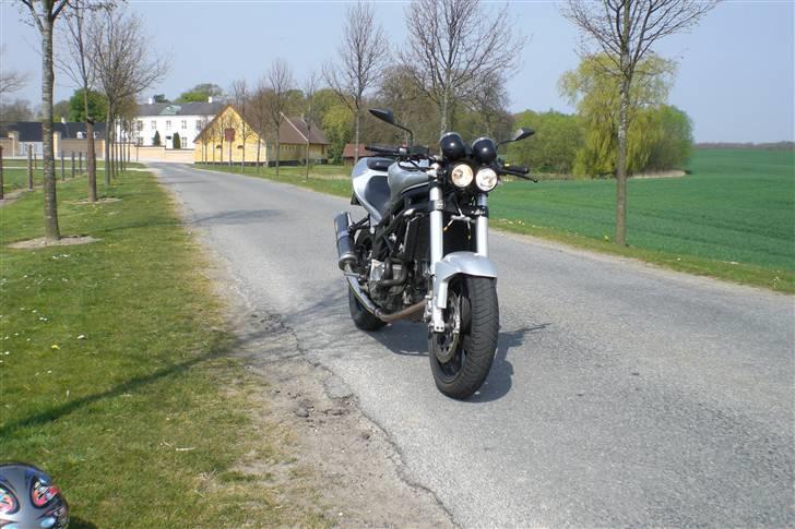 Hyosung gt 650 billede 12