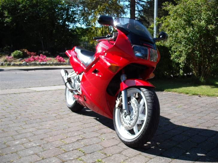 Honda VFR 750 F billede 1