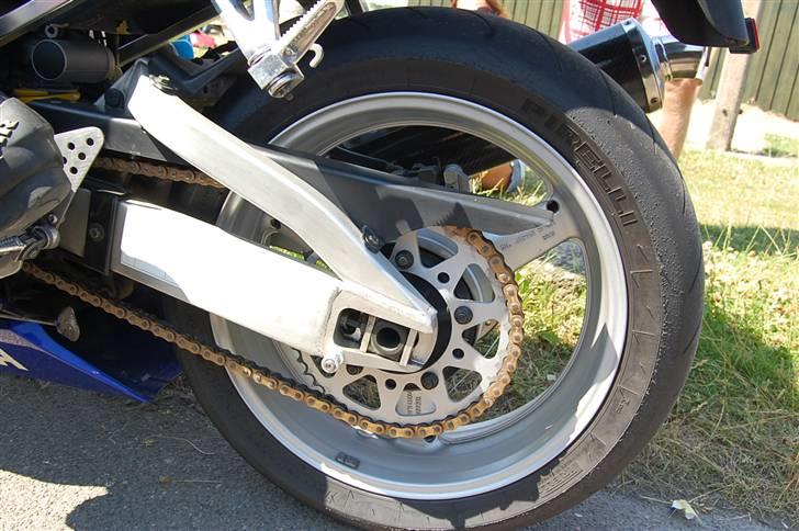 Yamaha yzf r6 billede 16