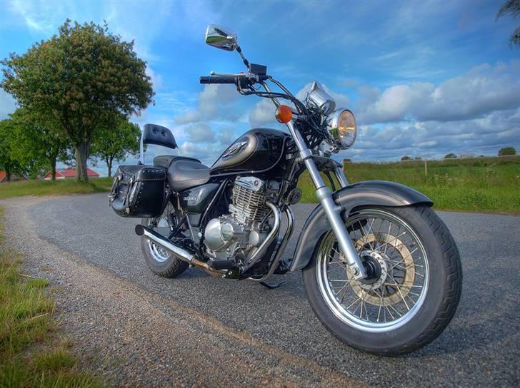 Suzuki GZ 250 SOLGT billede 5