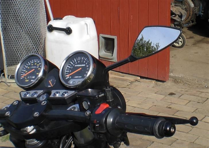 Hyosung gt 650 billede 16