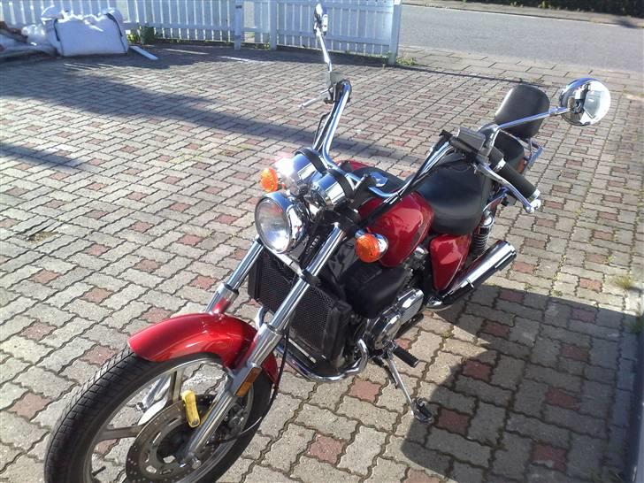 Honda Super Magna *SOLGT* billede 4
