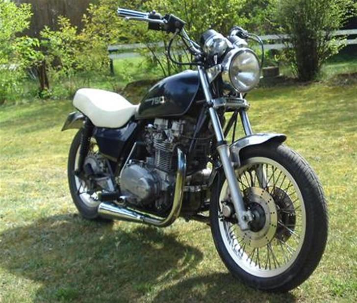 Kawasaki Z 750 LTD SOLGT - Som den så ud ved afhentning med et meget grint styr :-( billede 9