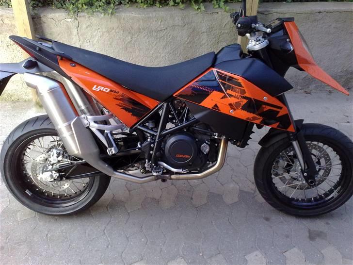KTM 690 SM billede 2