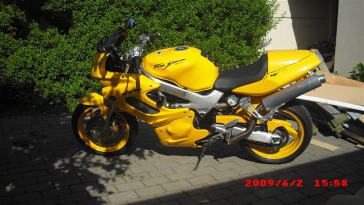 Honda vtr firestorm til salg billede 1