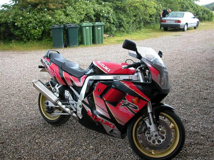 Suzuki gsxr 1100 r SOLGT - Ude højre side billede 3